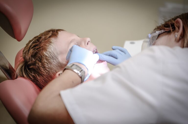 Read more about the article Things to Consider Before You Pick a Dentist
